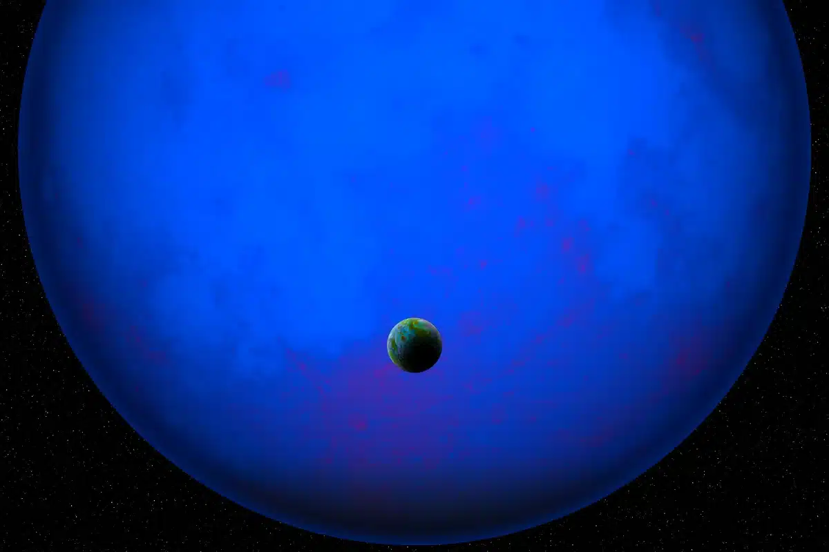 Ilustración de un planeta azul gigante con un planeta pequeño delante